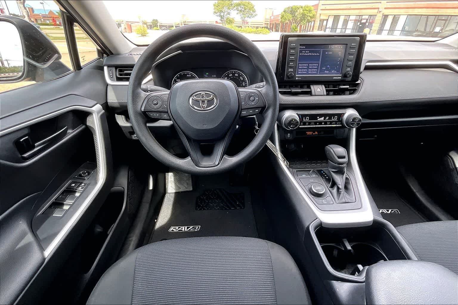 Thumbnail: 2022 Toyota RAV4 - 13