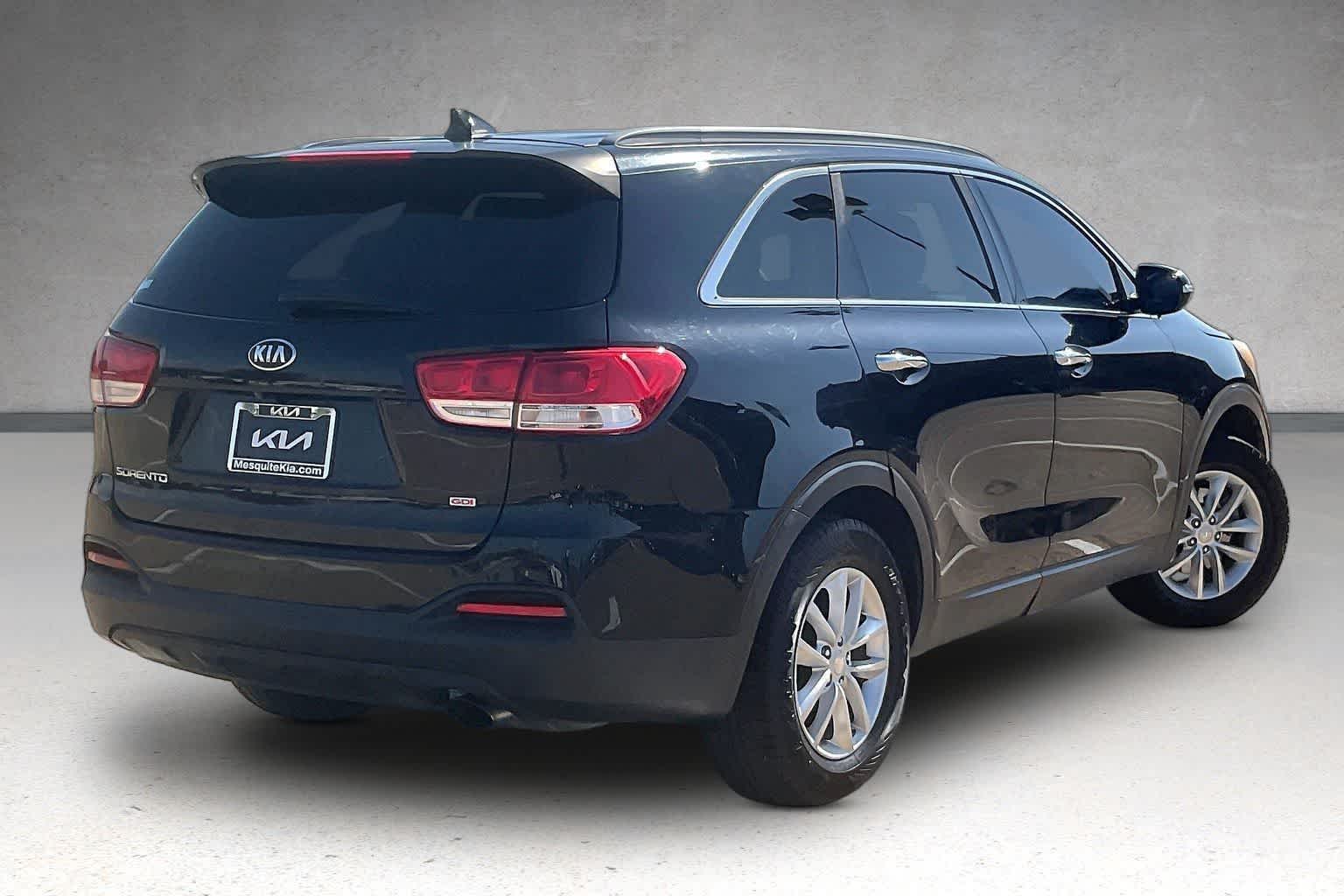 Thumbnail: 2016 Kia Sorento - 20