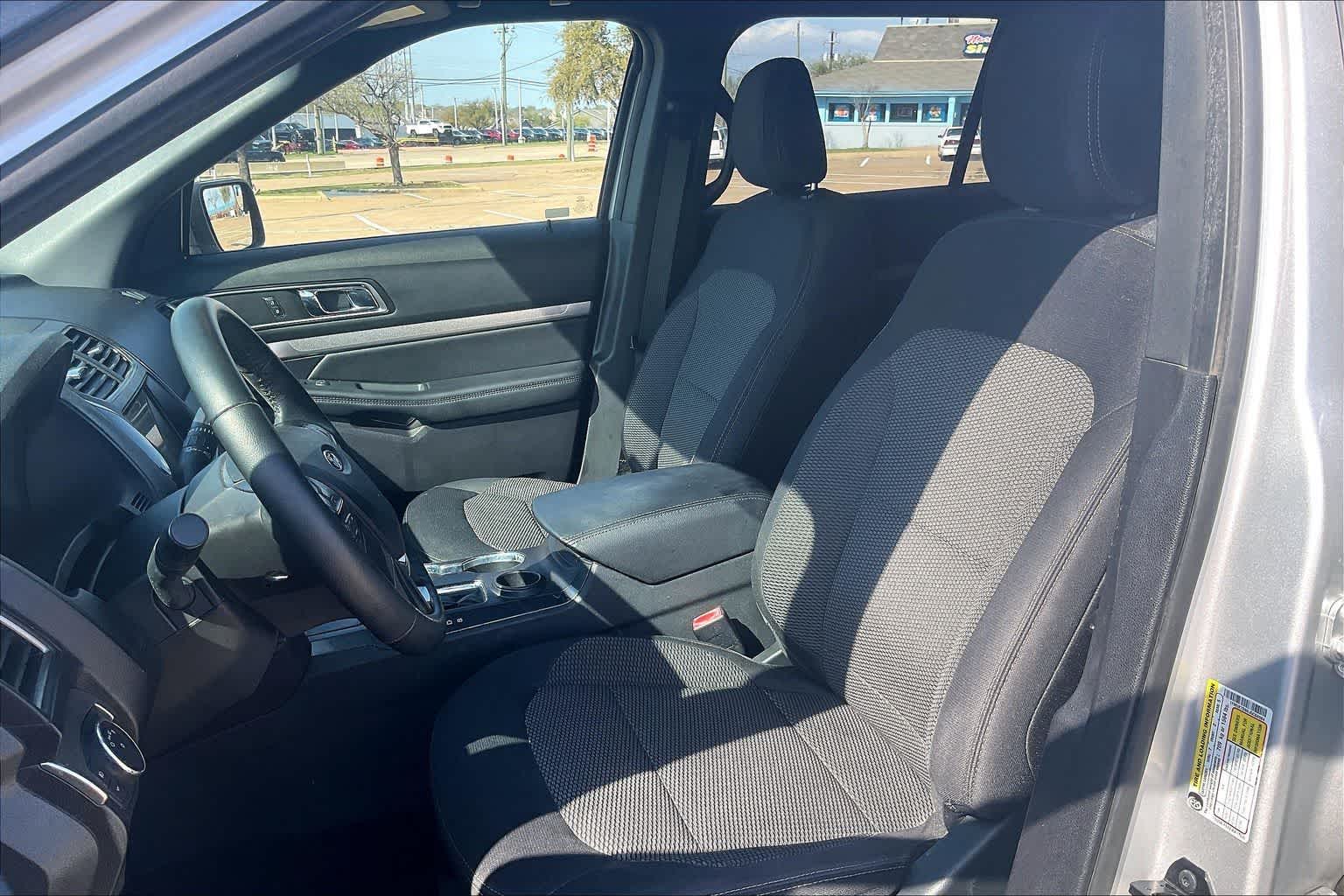 Thumbnail: 2018 Ford Explorer - 11