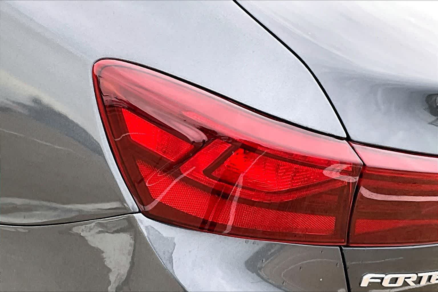 Thumbnail: 2024 Kia Forte - 29