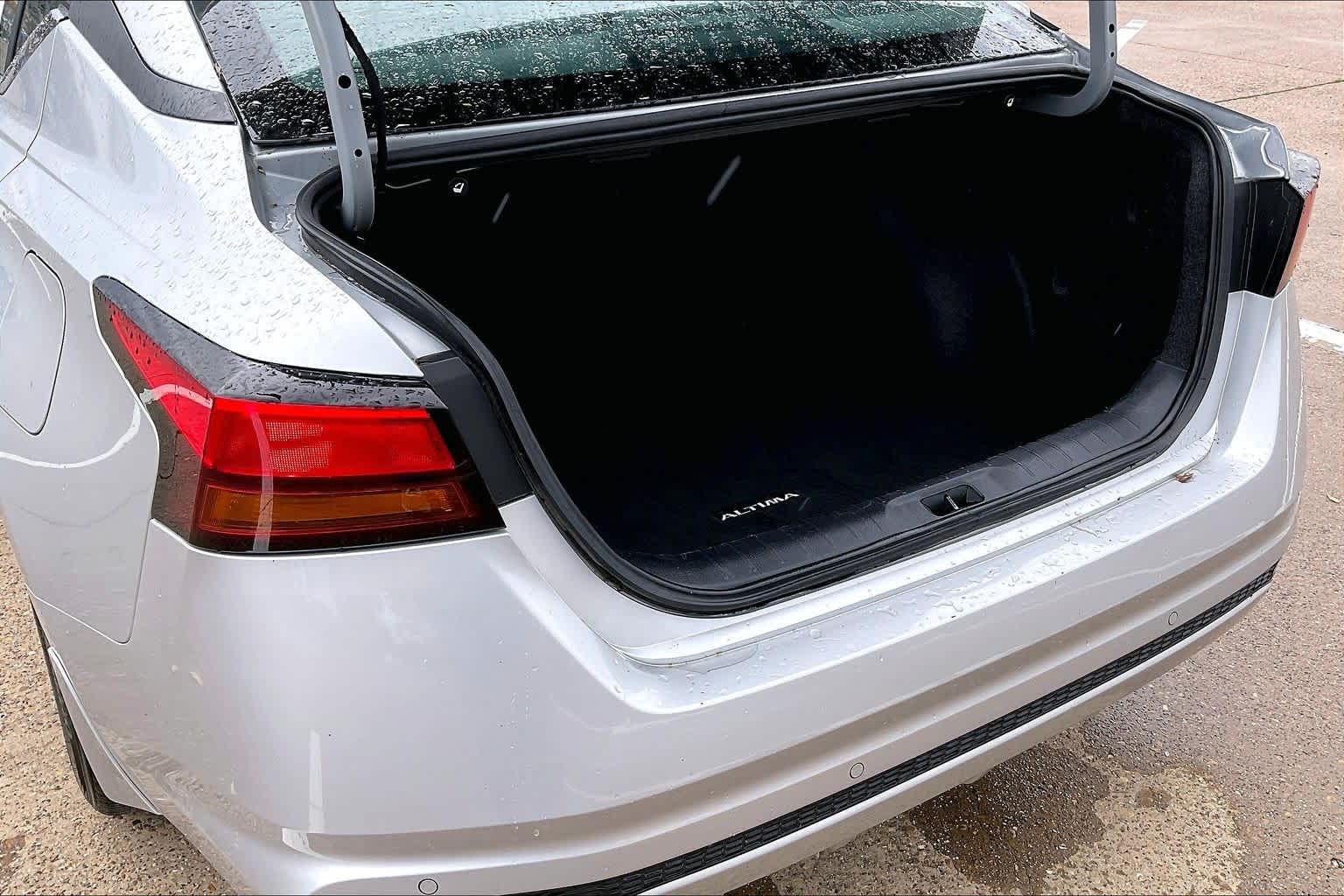 Thumbnail: 2024 Nissan Altima - 18