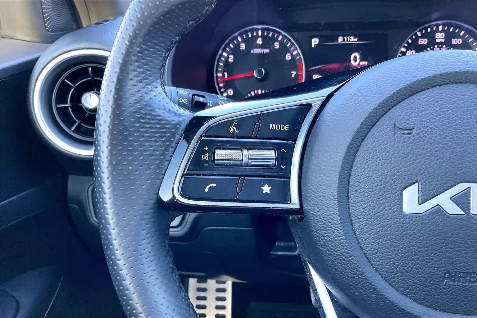 Thumbnail: 2024 Kia Forte - 24