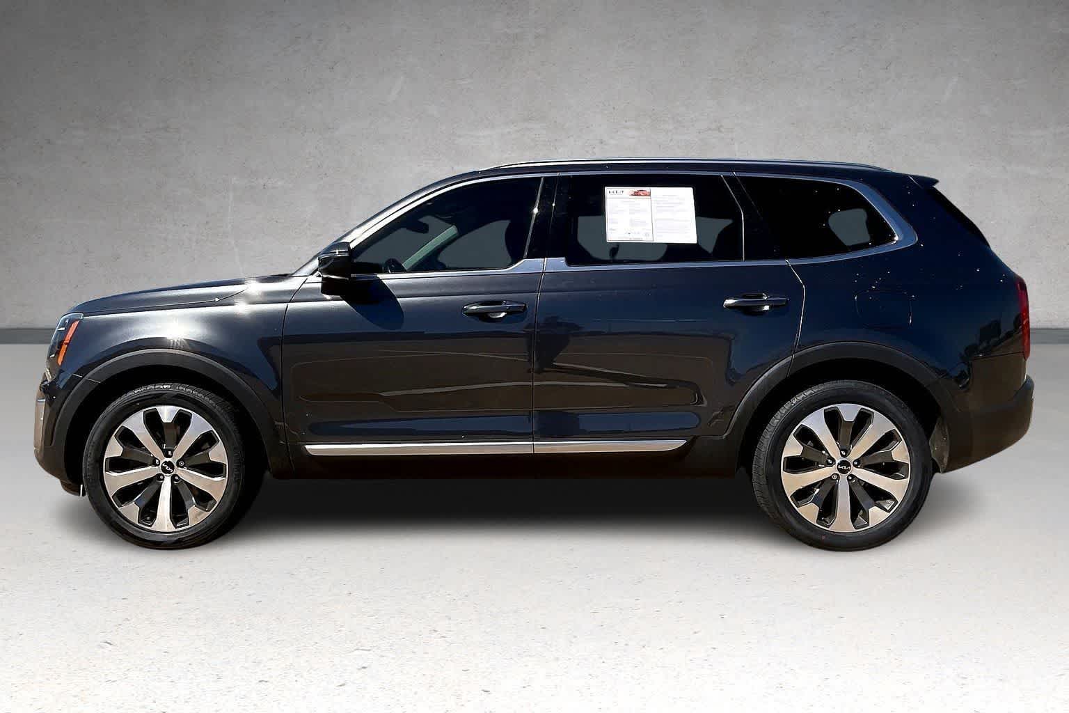 Thumbnail: 2022 Kia Telluride - 3