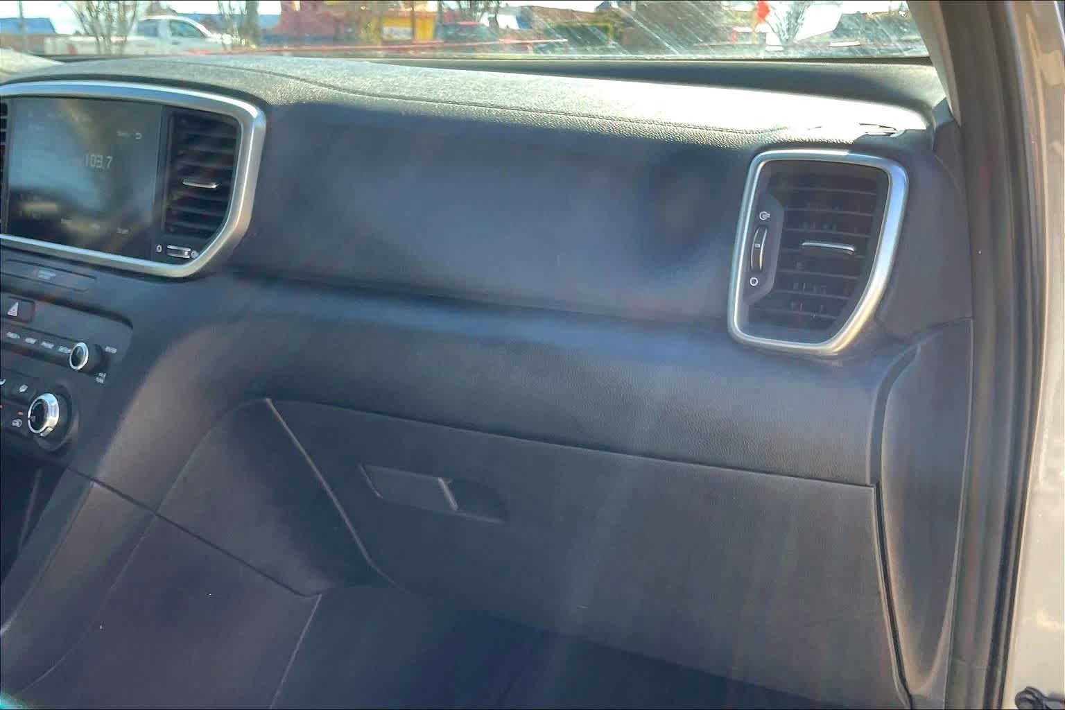 Thumbnail: 2021 Kia Sportage - 23