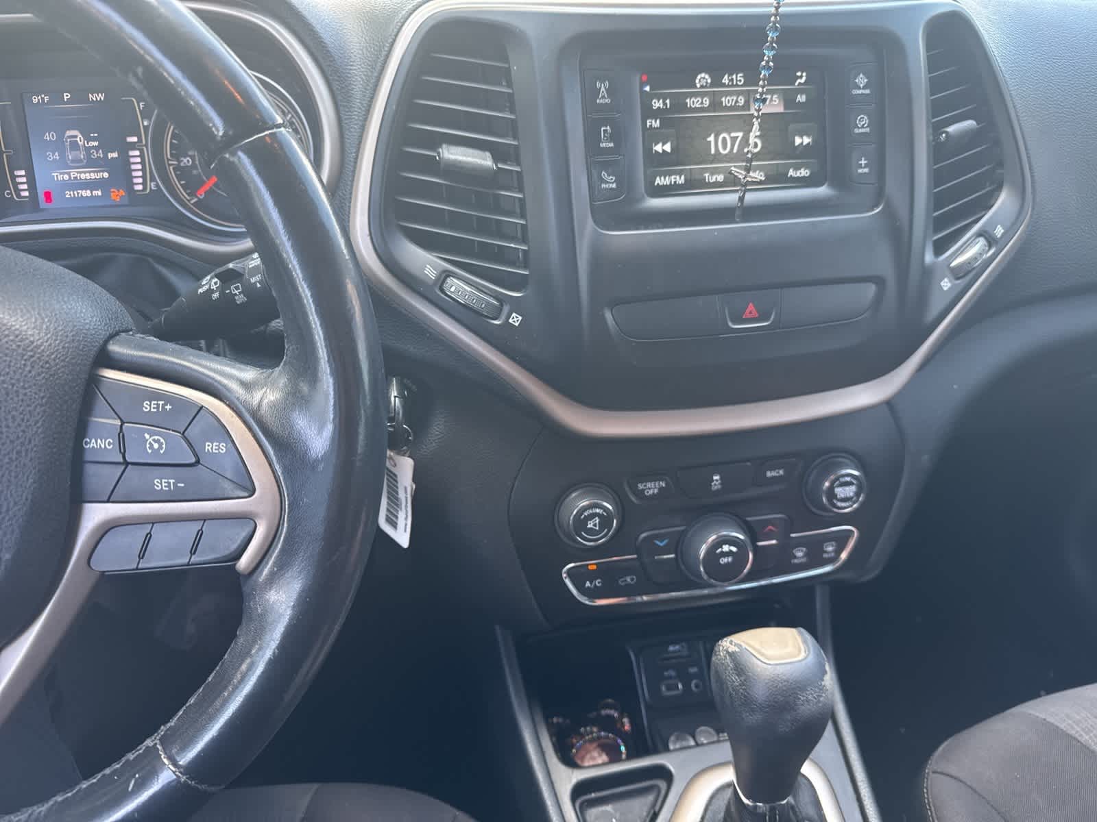 Thumbnail: 2015 Jeep Cherokee - 5
