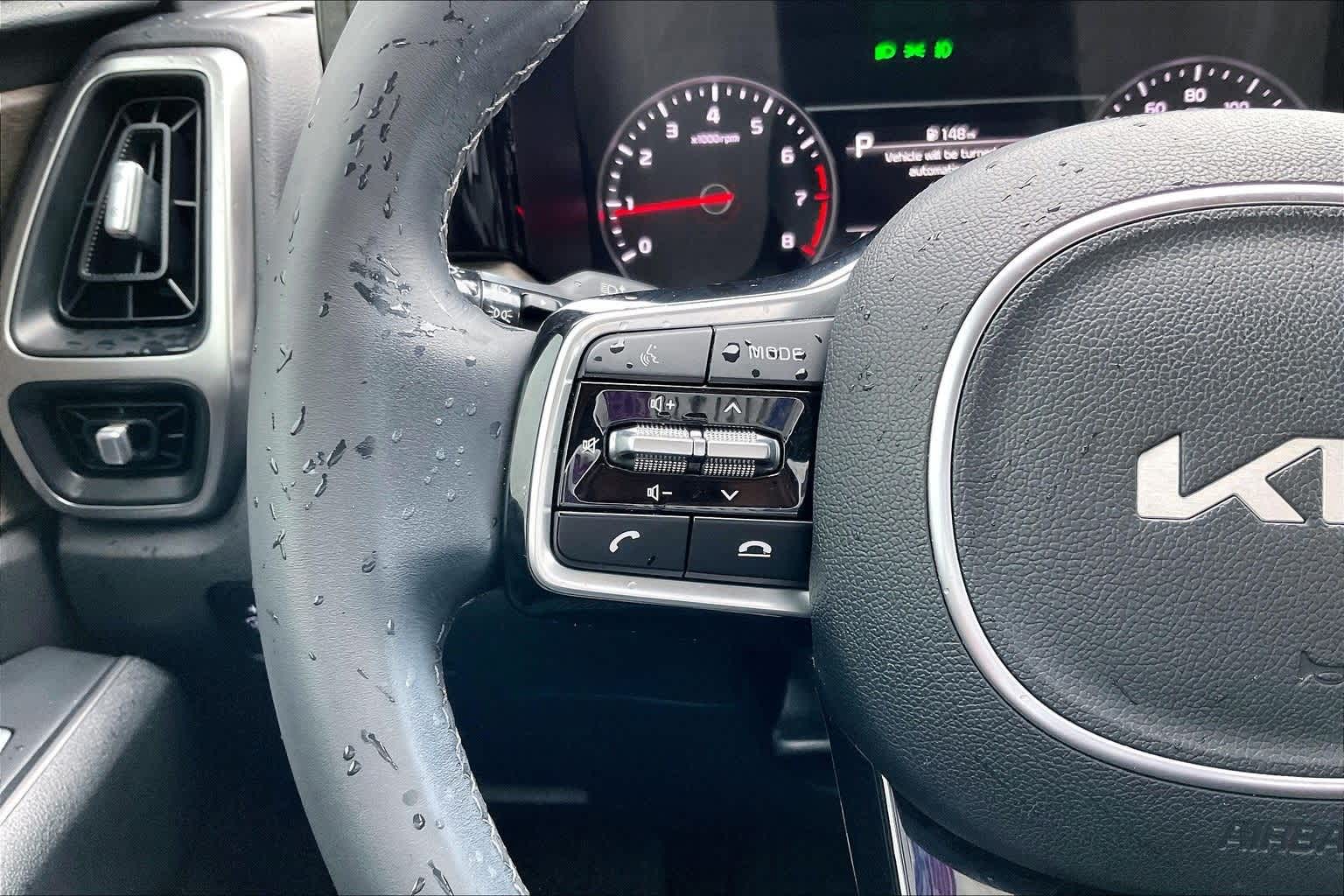 Thumbnail: 2023 Kia Sorento - 23