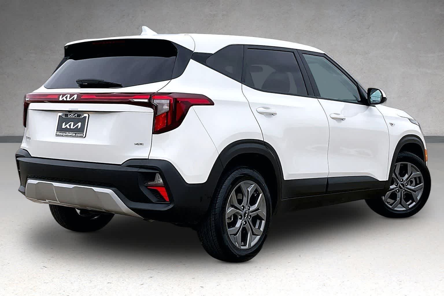 Thumbnail: 2024 Kia Seltos - 22