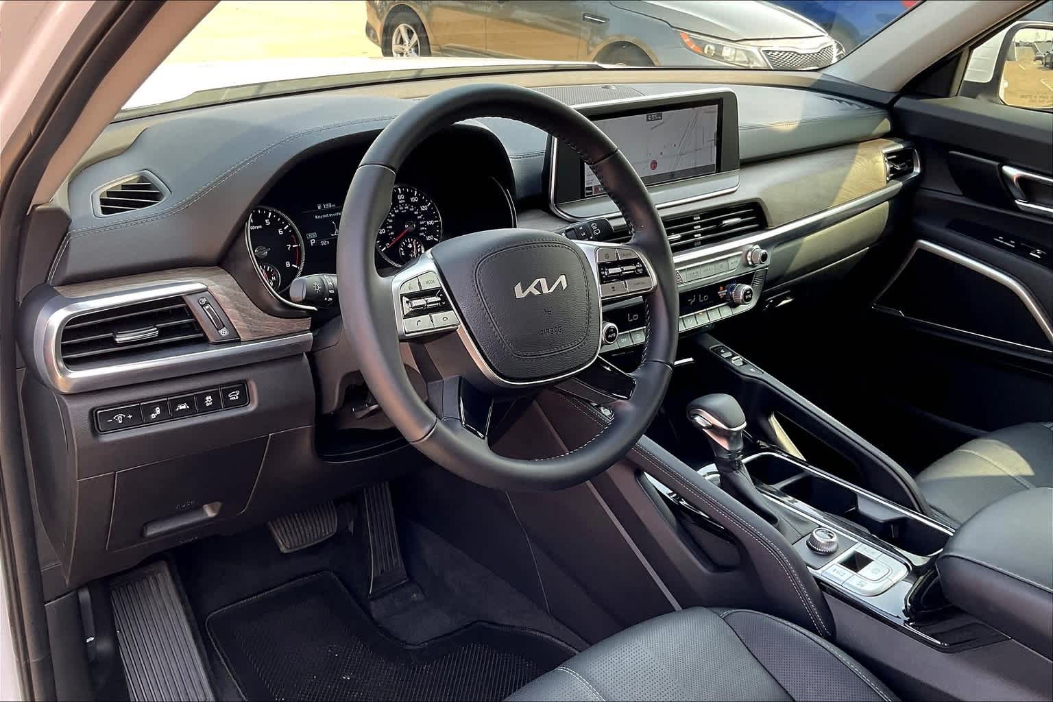 Thumbnail: 2022 Kia Telluride - 2