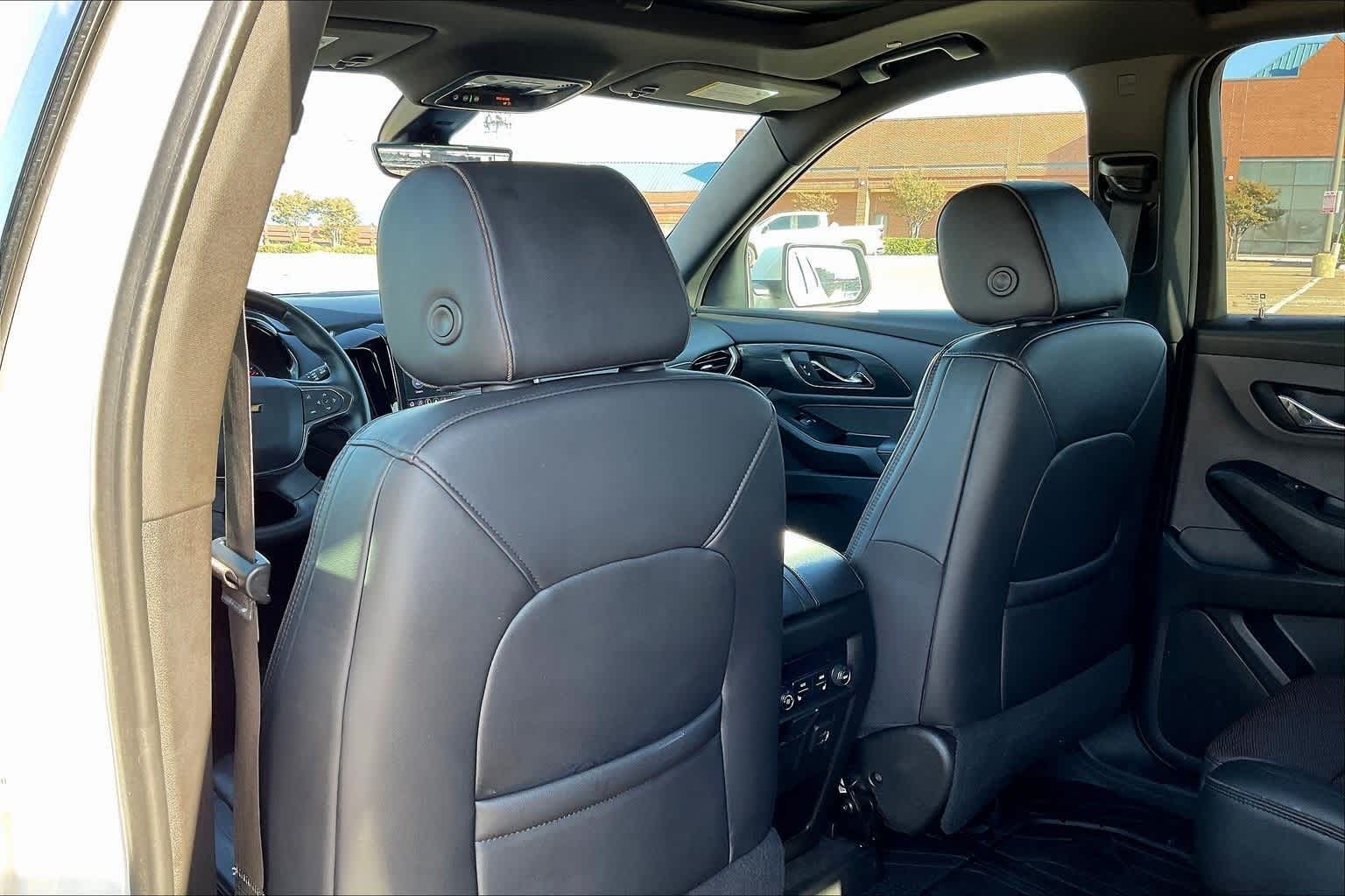 Thumbnail: 2023 Chevrolet Traverse - 12