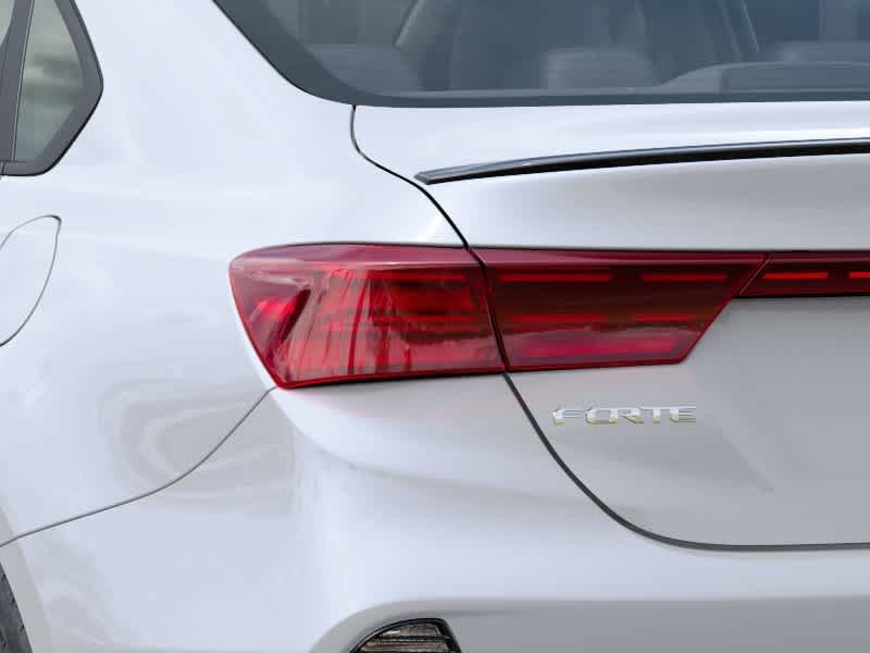 Thumbnail: 2024 Kia Forte - 11