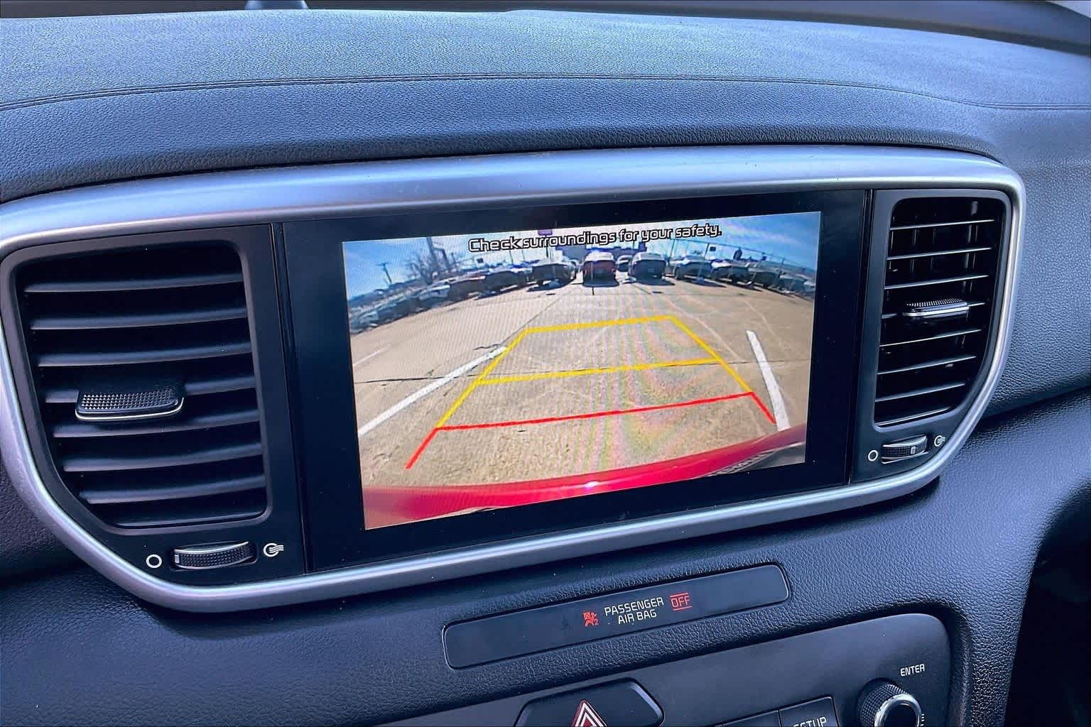 Thumbnail: 2022 Kia Sportage - 25