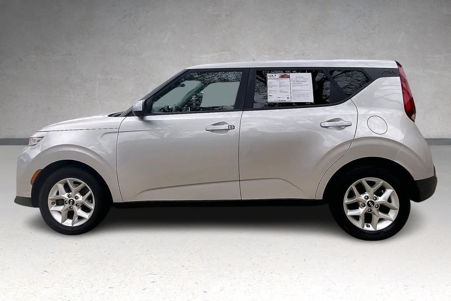 Thumbnail: 2020 Kia Soul - 3