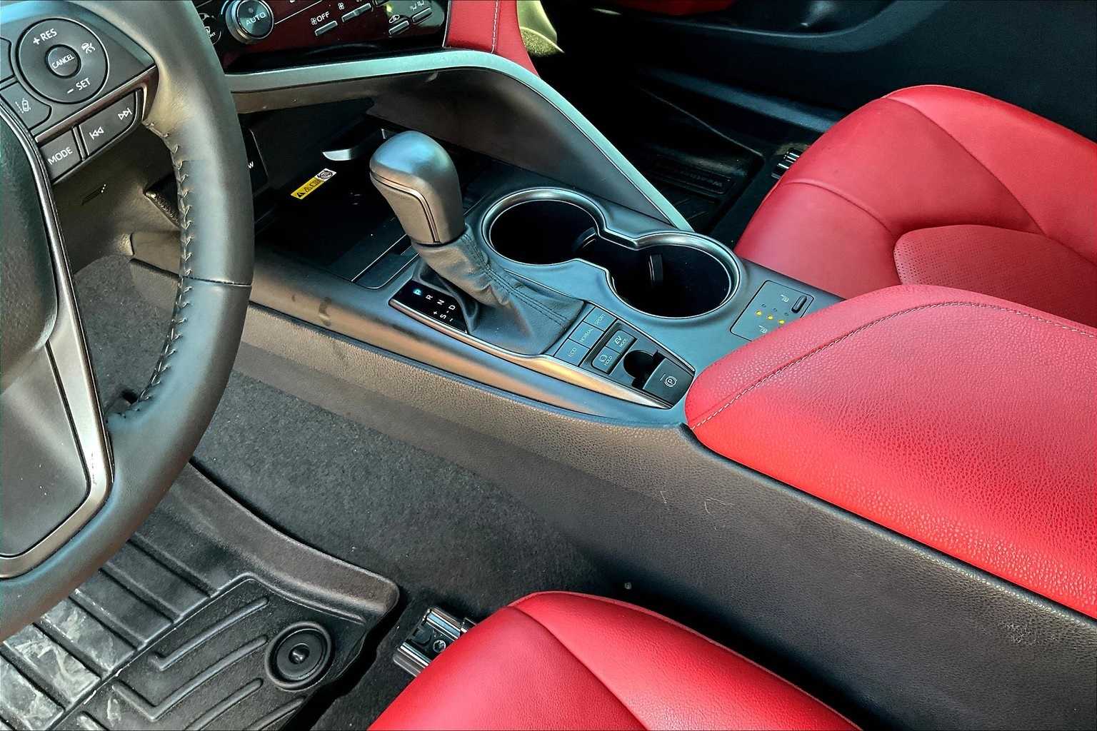 Thumbnail: 2023 Toyota Camry - 16