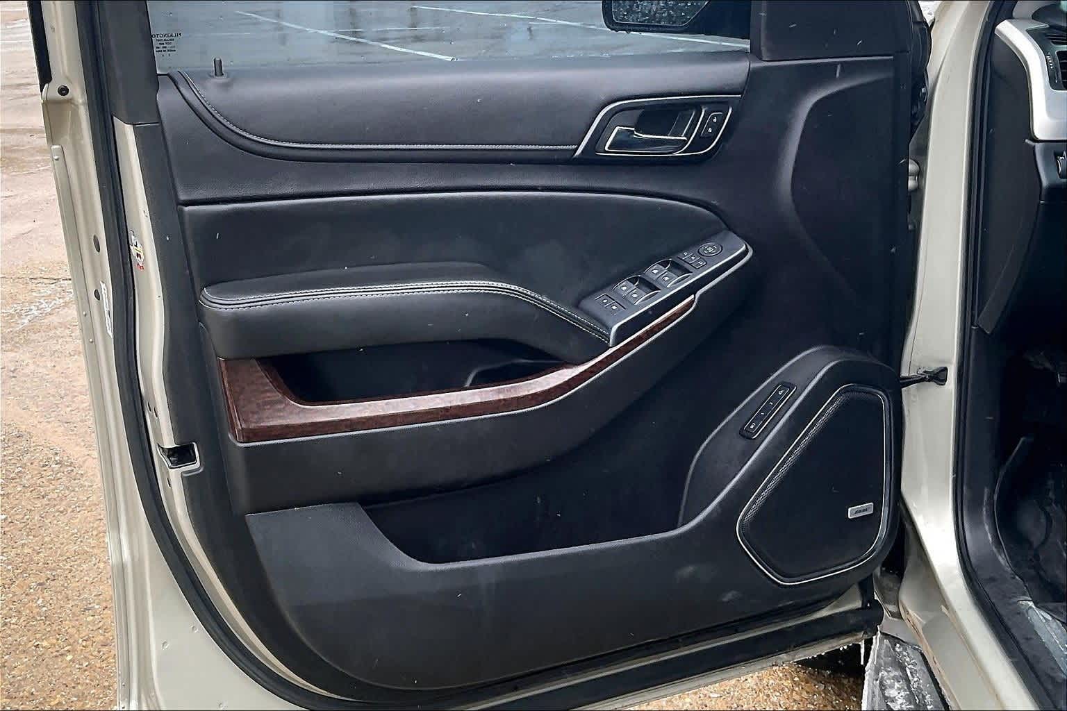 Thumbnail: 2015 GMC Yukon - 25