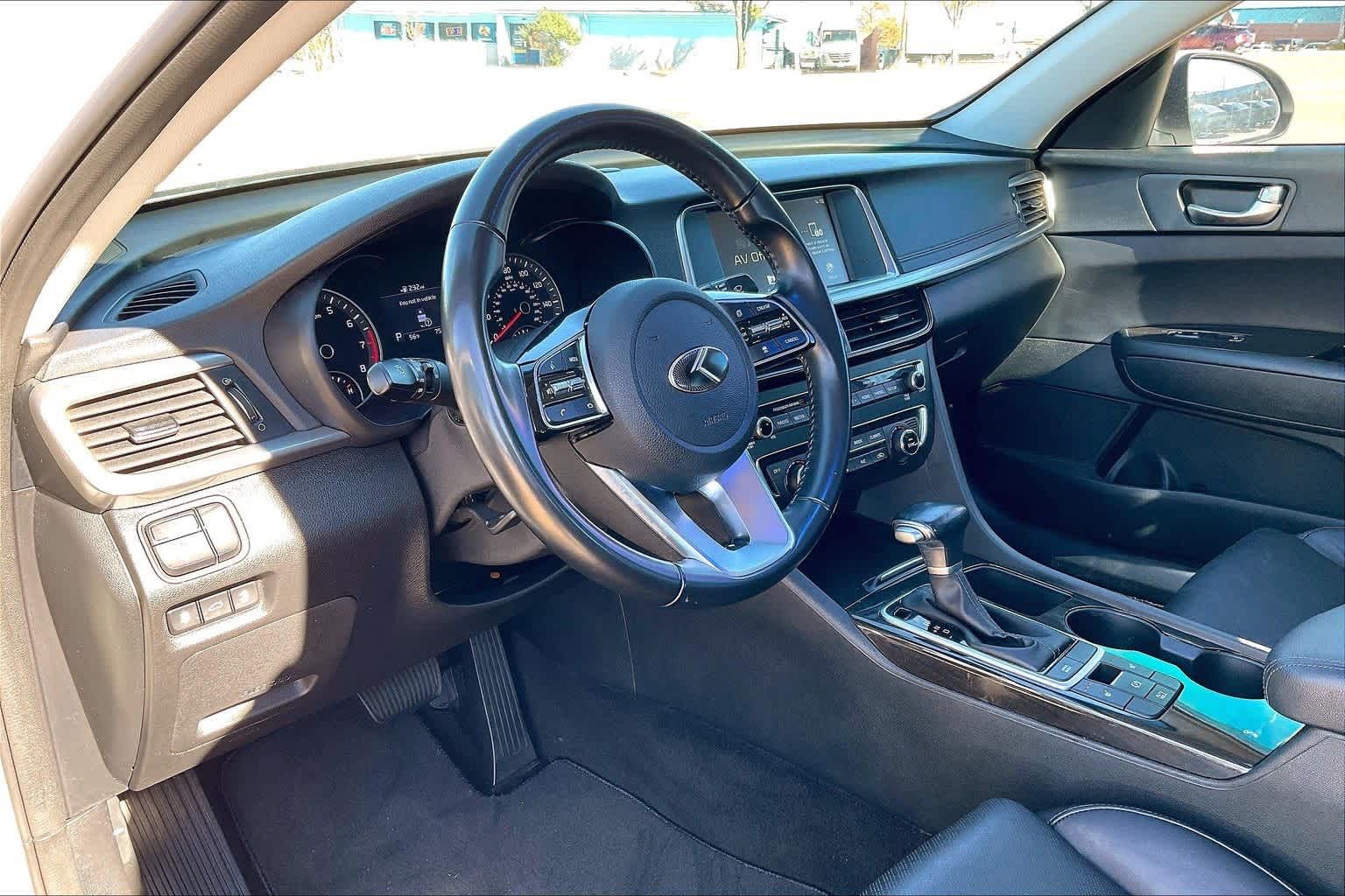 Thumbnail: 2019 Kia Optima - 2