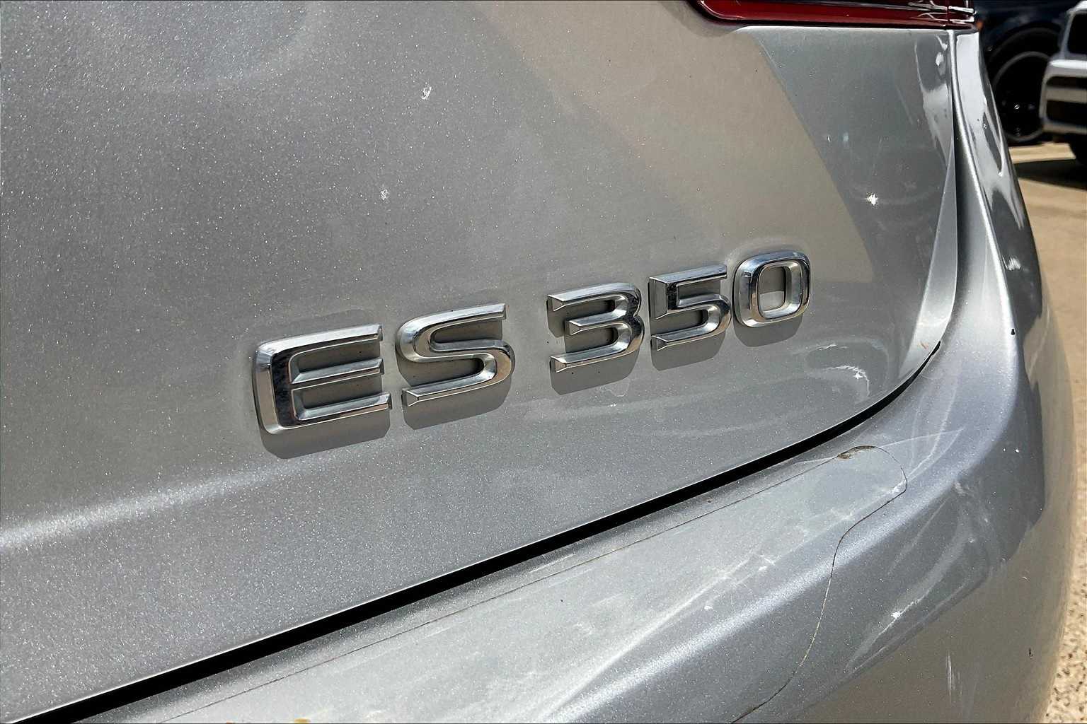 Thumbnail: 2015 Lexus ES - 7