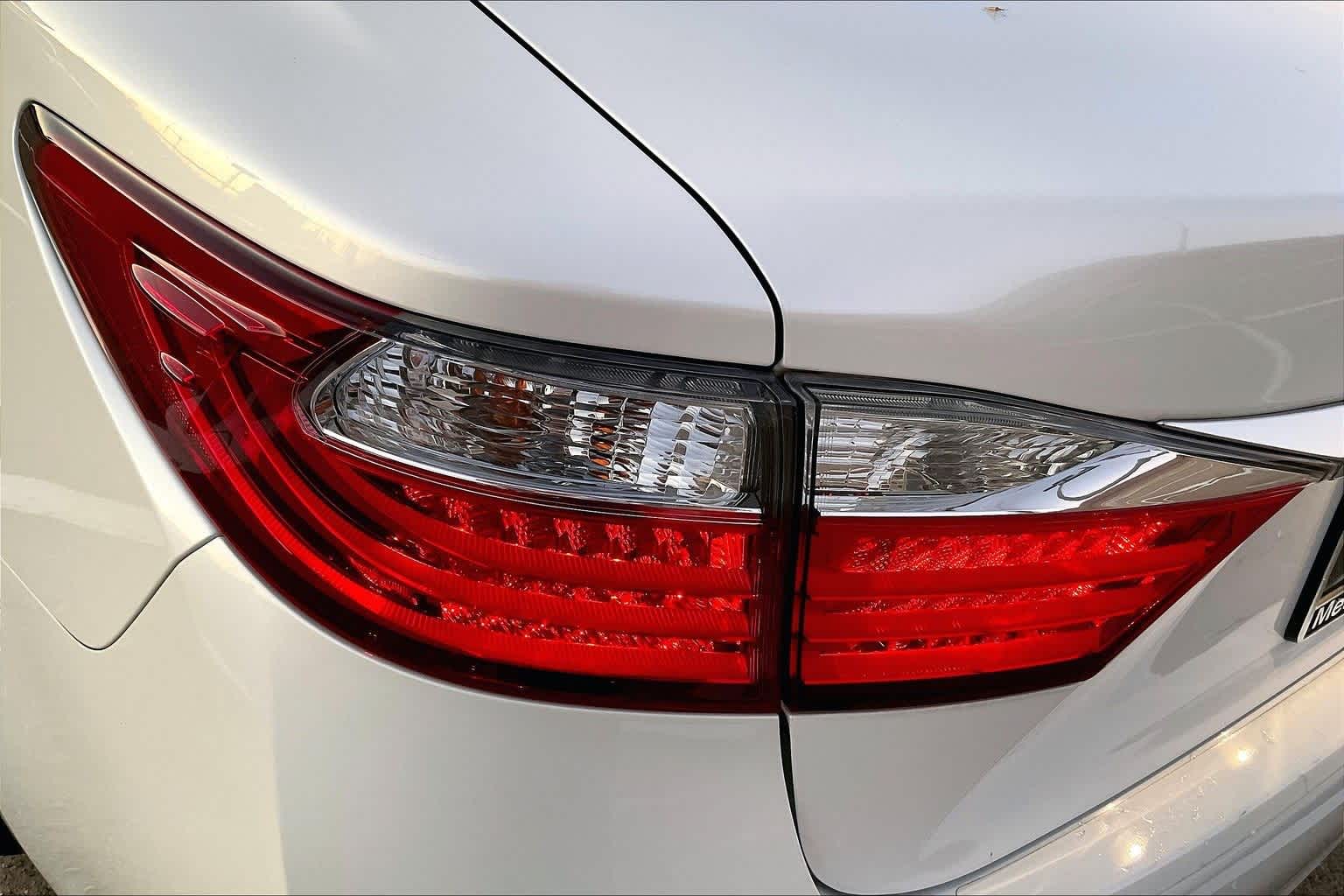 Thumbnail: 2013 Lexus ES - 32