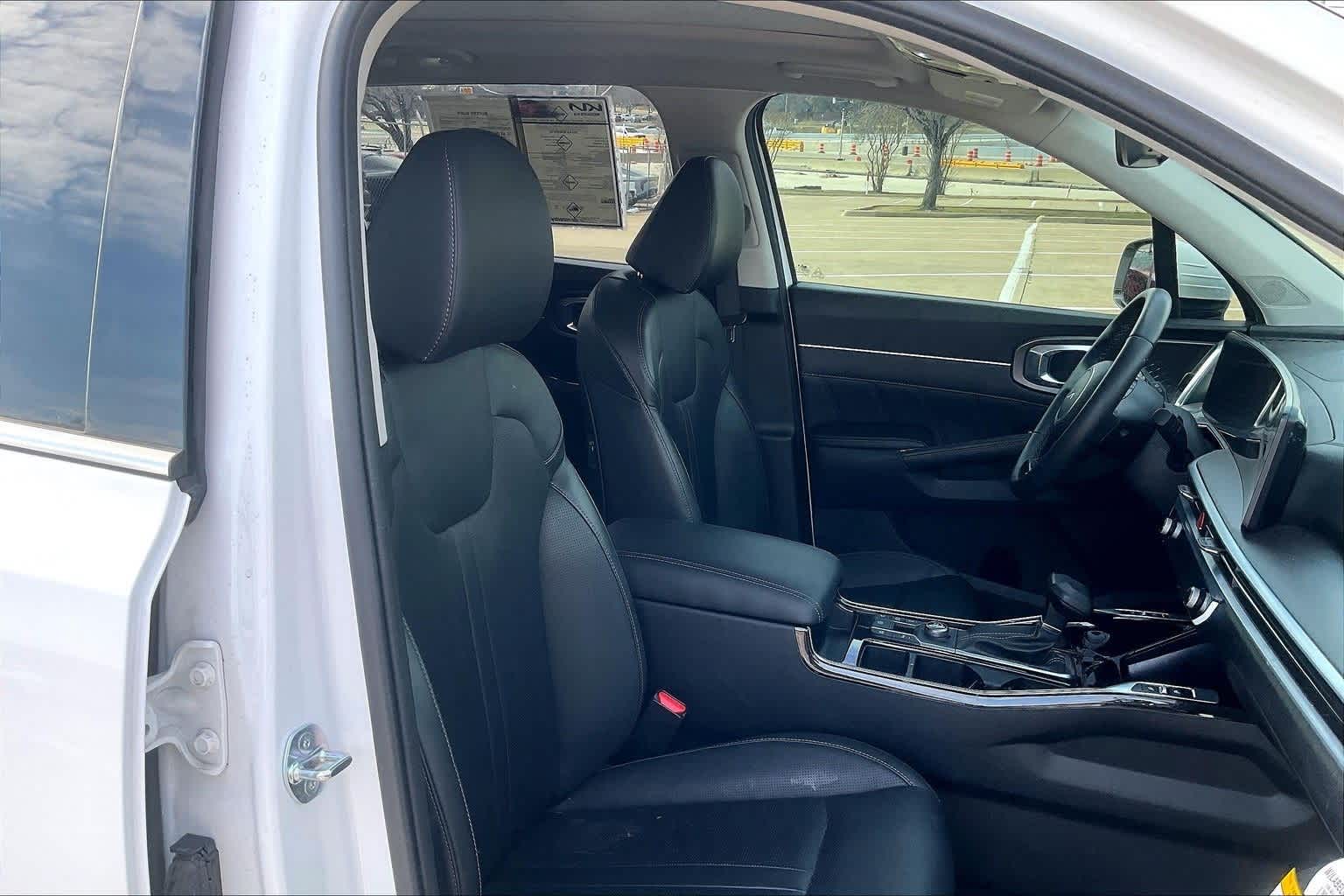 Thumbnail: 2024 Kia Sorento - 11