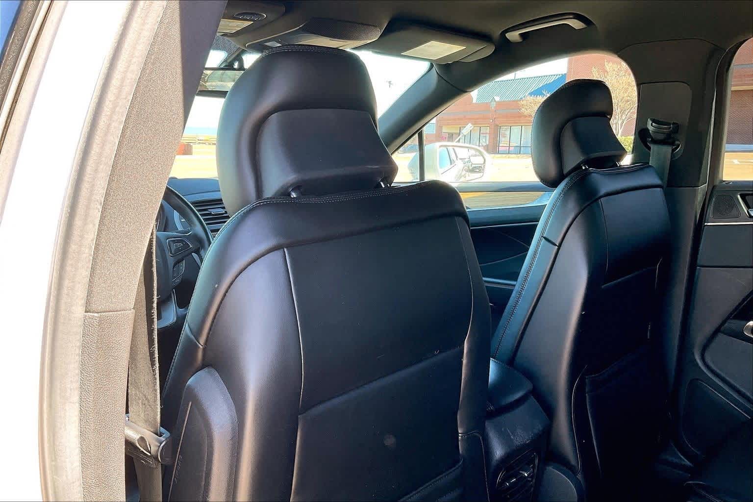 Thumbnail: 2015 Lincoln MKC - 12