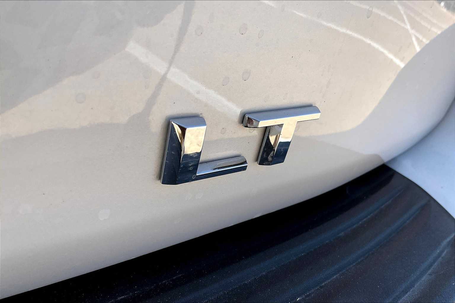 Thumbnail: 2022 Chevrolet Tahoe - 7