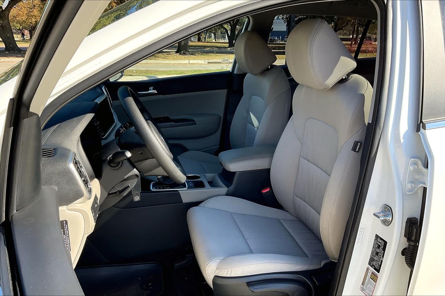 Thumbnail: 2022 Kia Sportage - 11