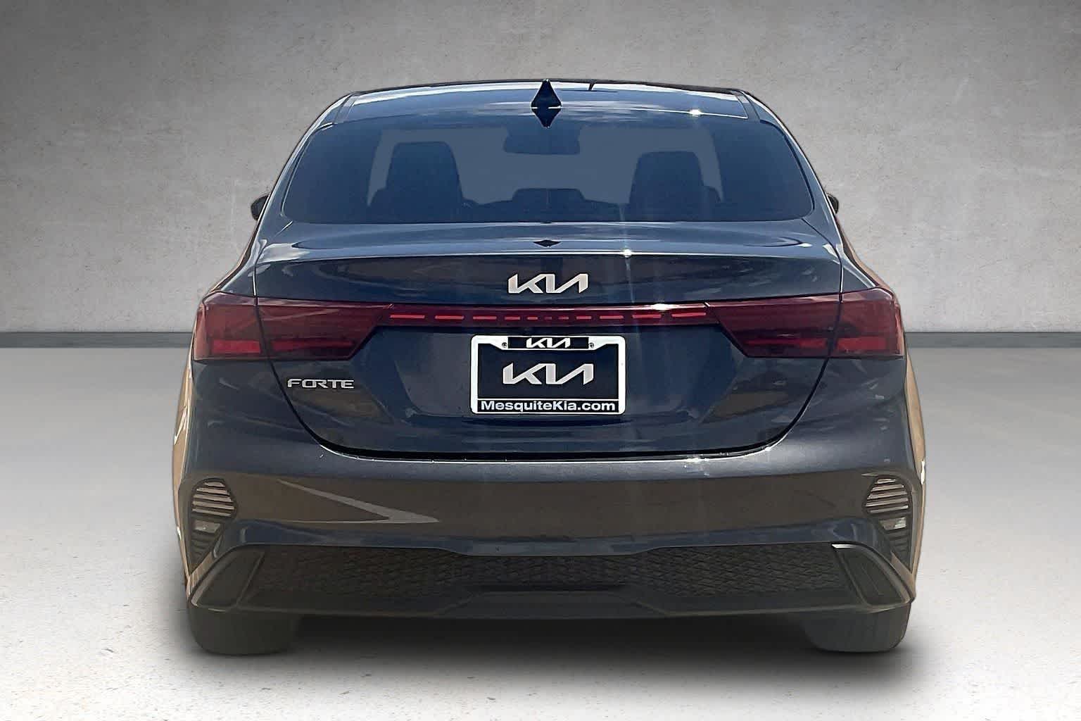 Thumbnail: 2023 Kia Forte - 5