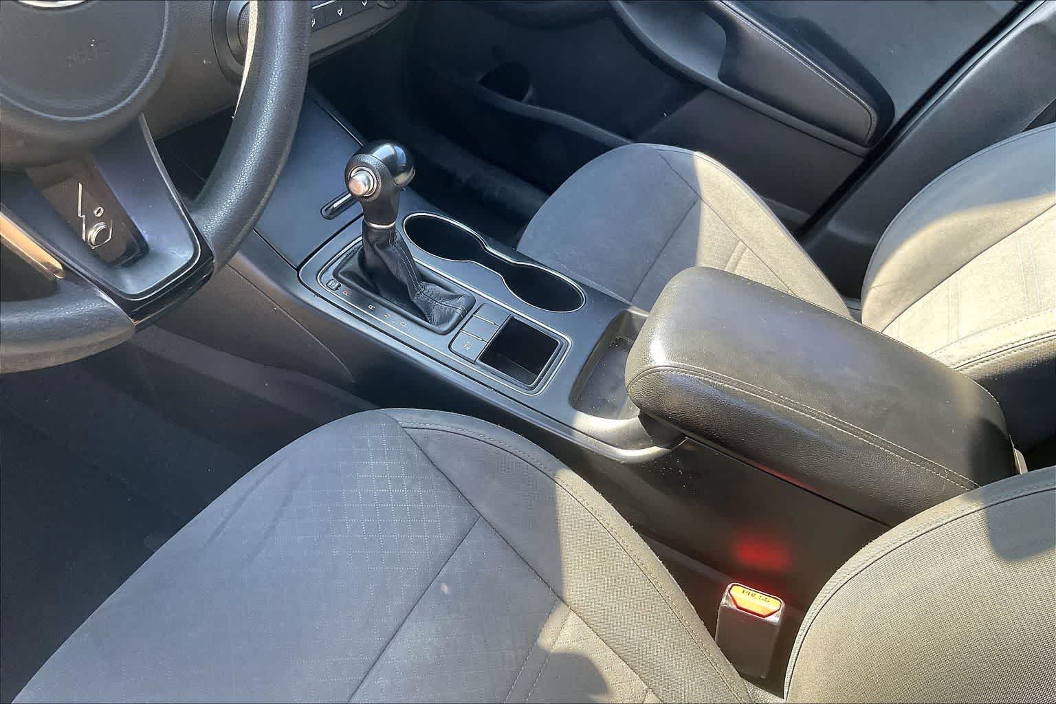 Thumbnail: 2016 Kia Sorento - 14