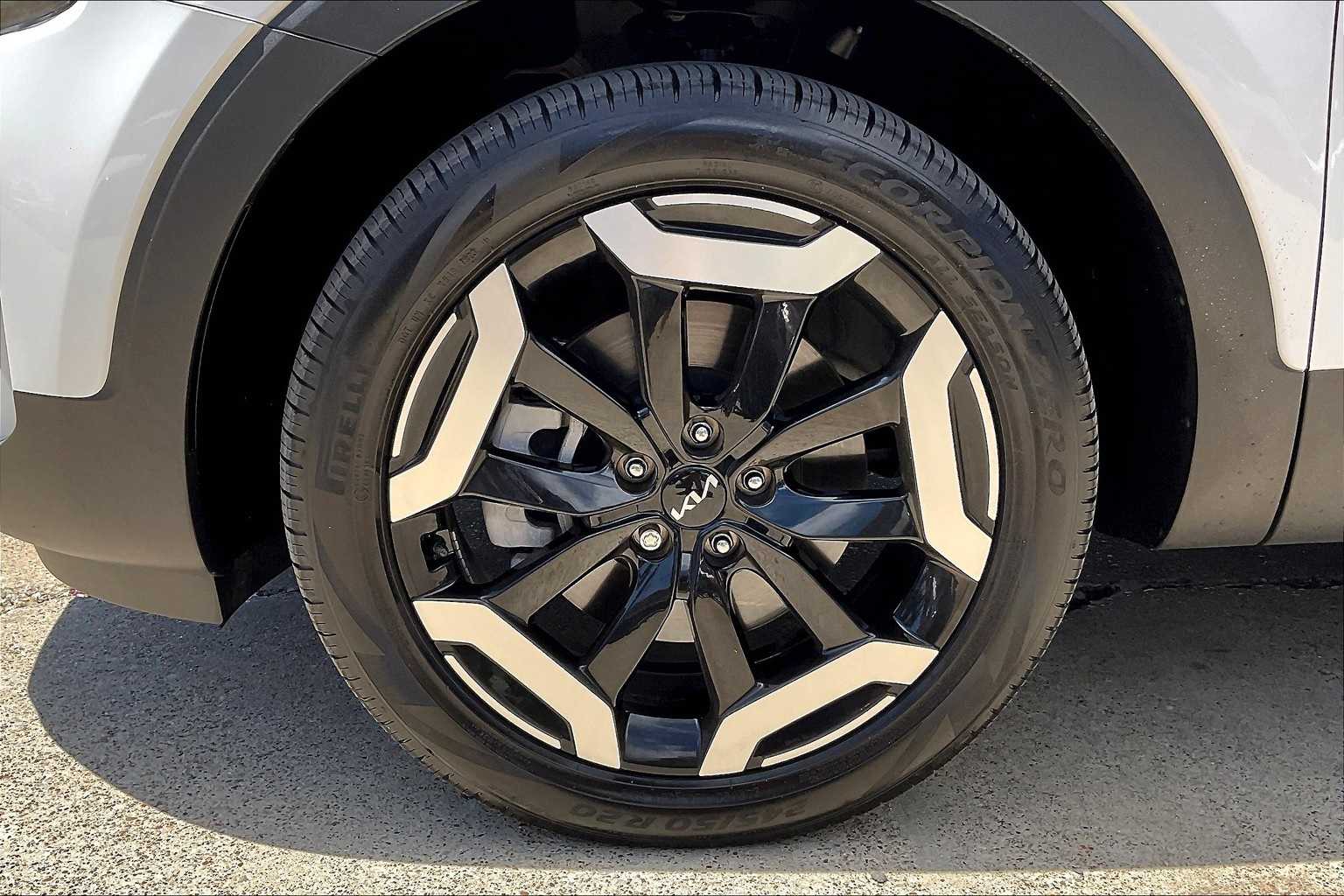 Thumbnail: 2024 Kia Telluride - 8
