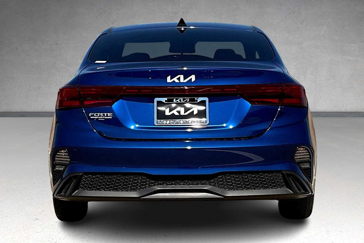 Thumbnail: 2023 Kia Forte - 5