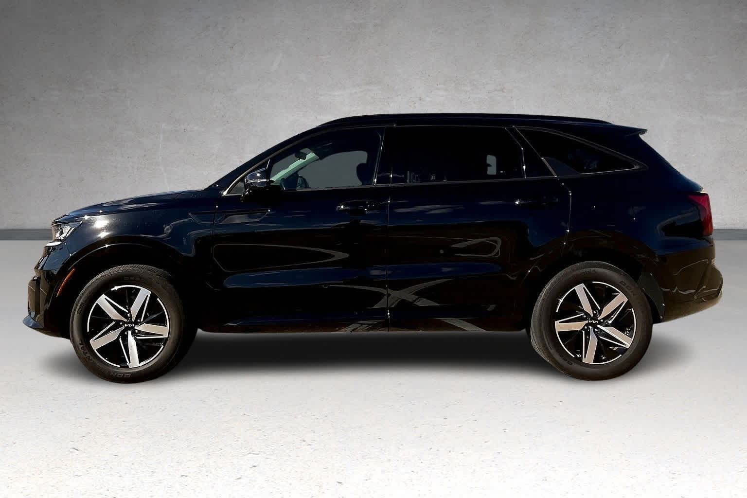 2022 Kia Sorento EX photo 2