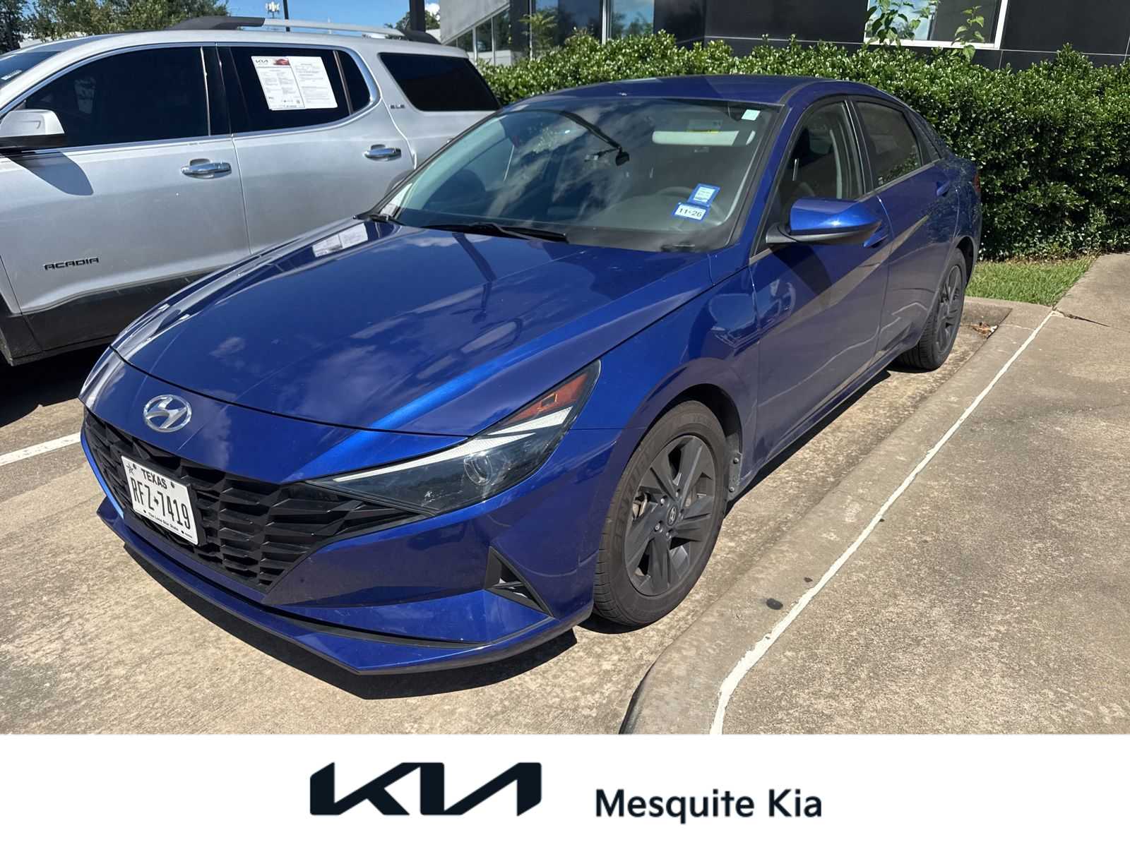 Thumbnail: 2022 Hyundai Elantra - 1