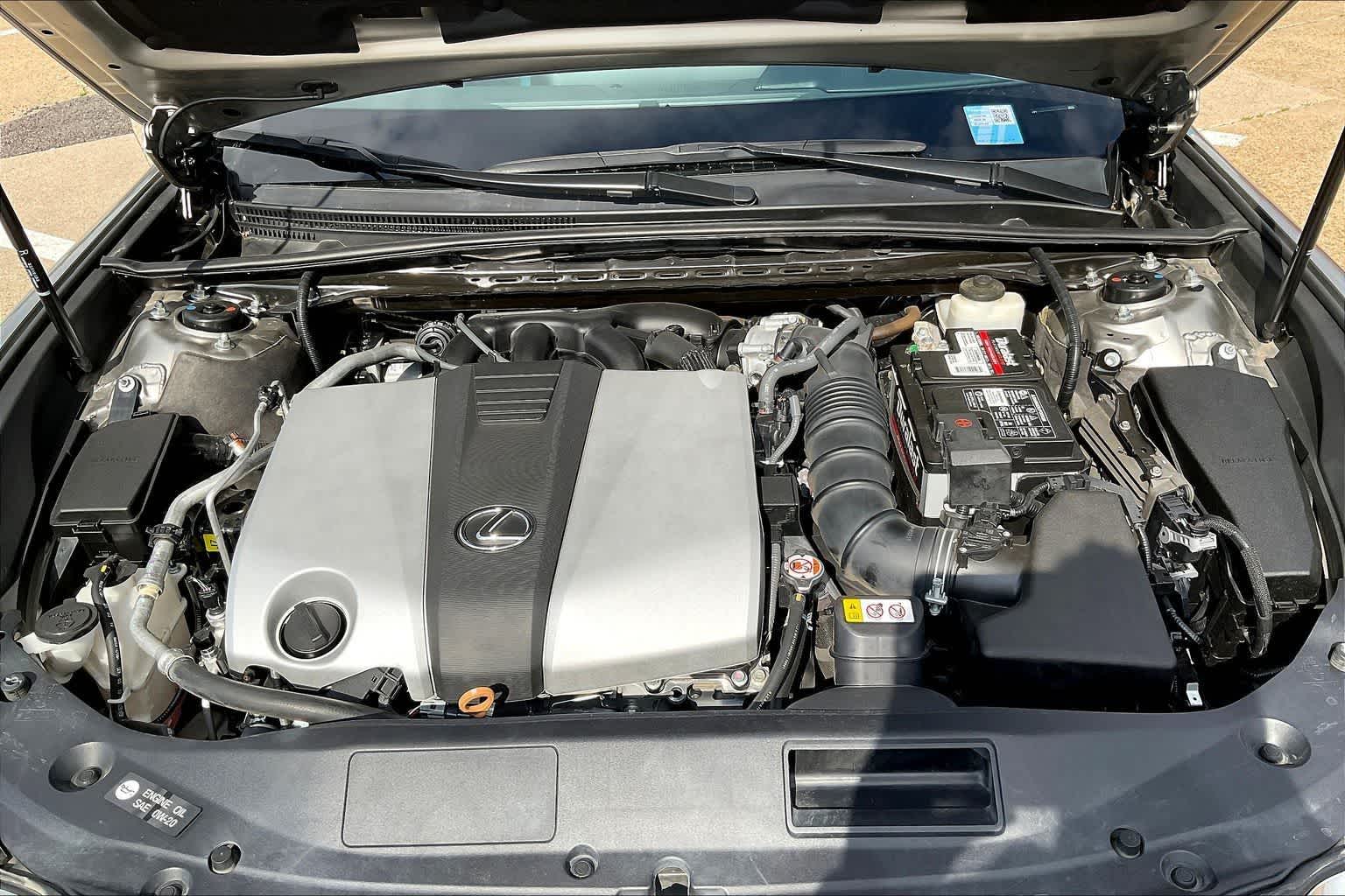 Thumbnail: 2020 Lexus ES - 9