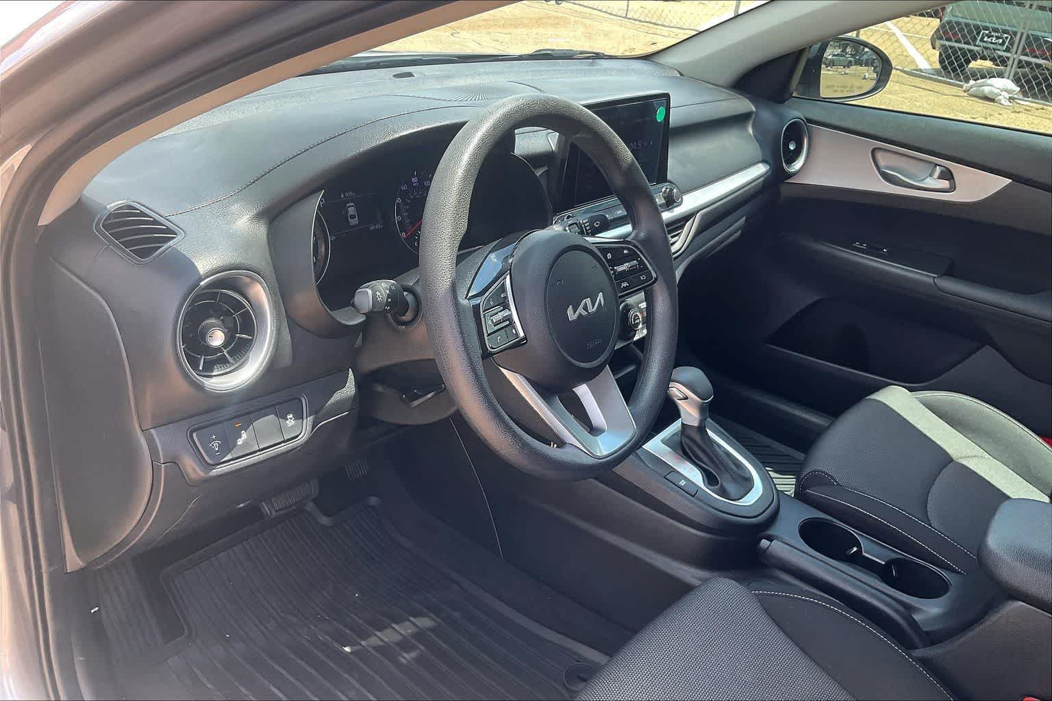 Thumbnail: 2023 Kia Forte - 2