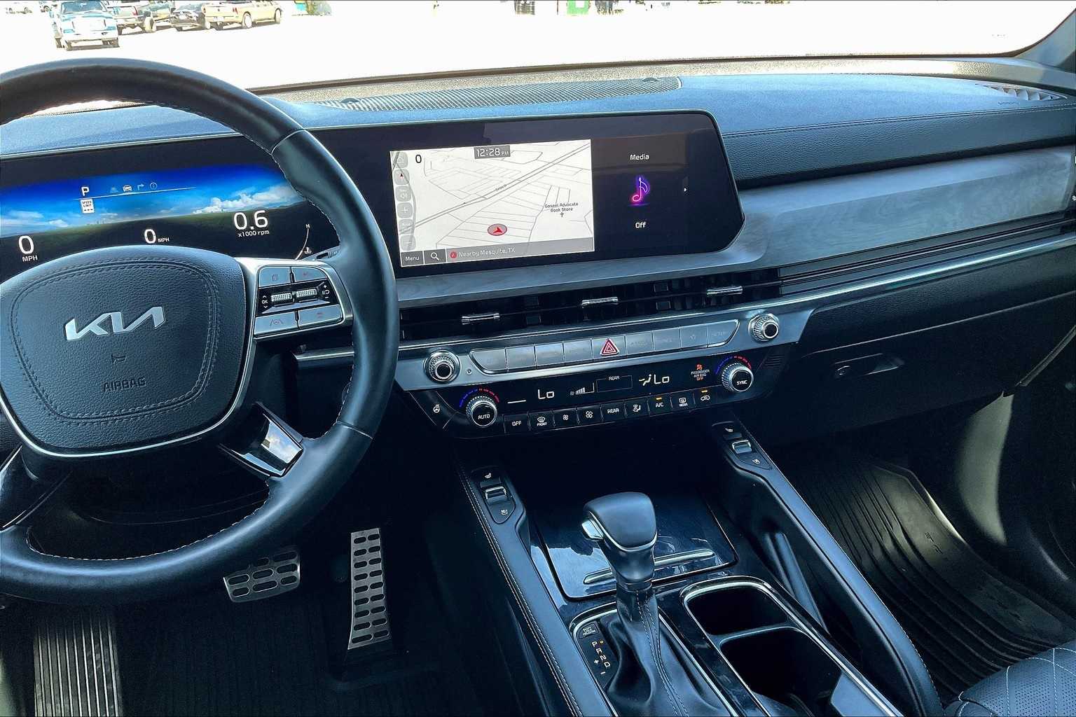 Thumbnail: 2024 Kia Telluride - 15