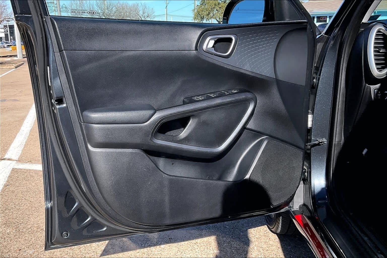 Thumbnail: 2020 Kia Soul - 26