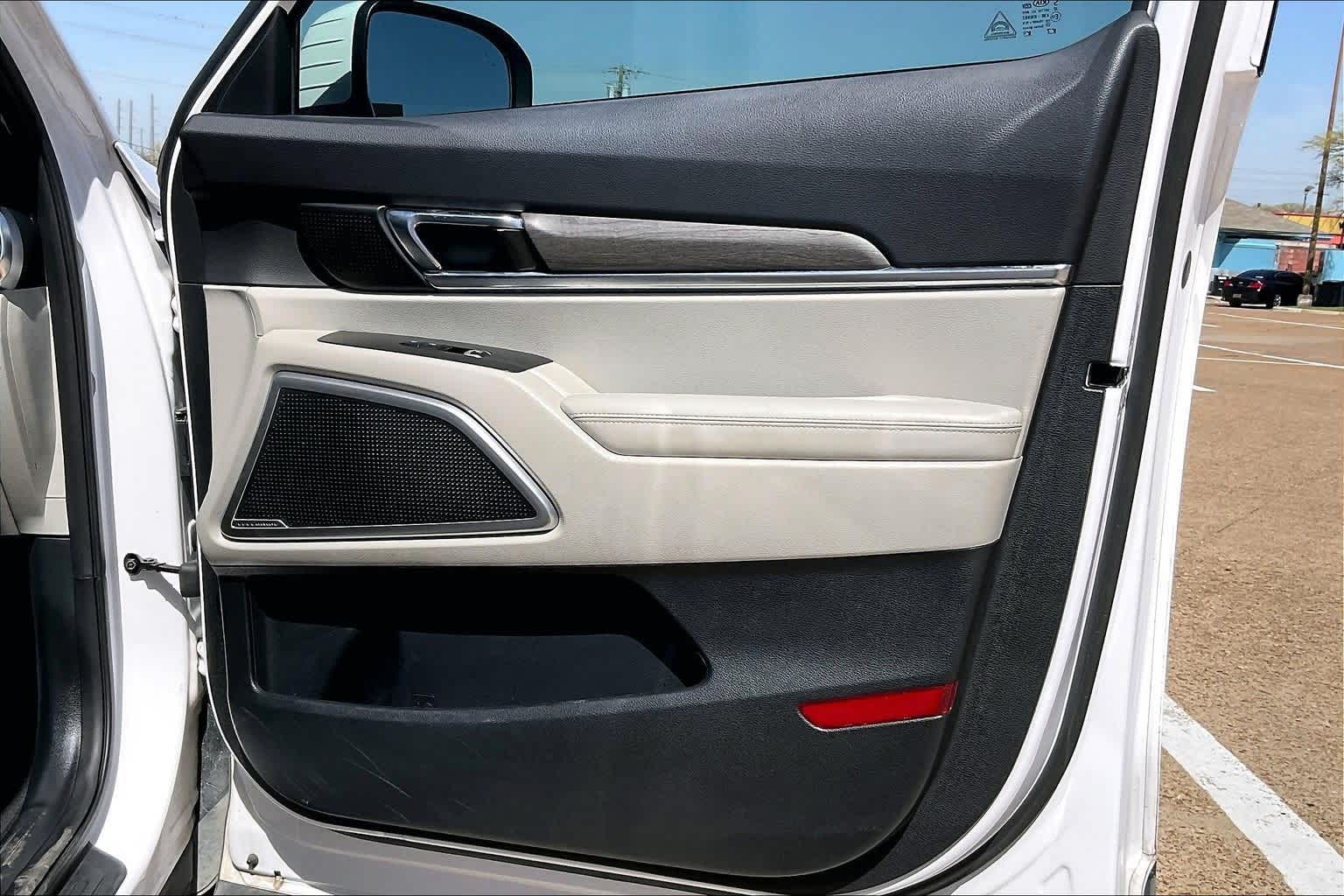 Thumbnail: 2021 Kia Telluride - 28