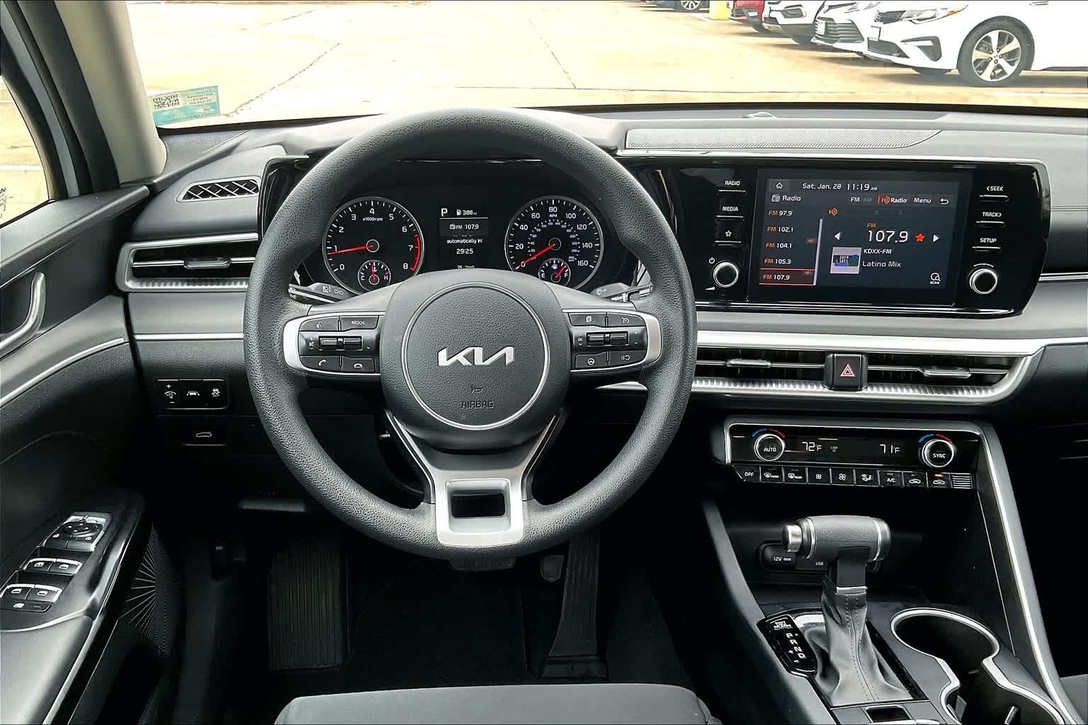 Thumbnail: 2022 Kia K5 - 14