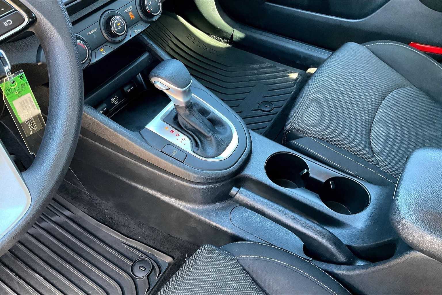 Thumbnail: 2023 Kia Forte - 15