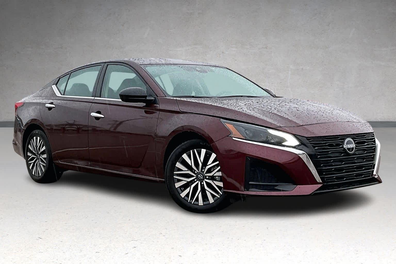 Thumbnail: 2024 Nissan Altima - 21