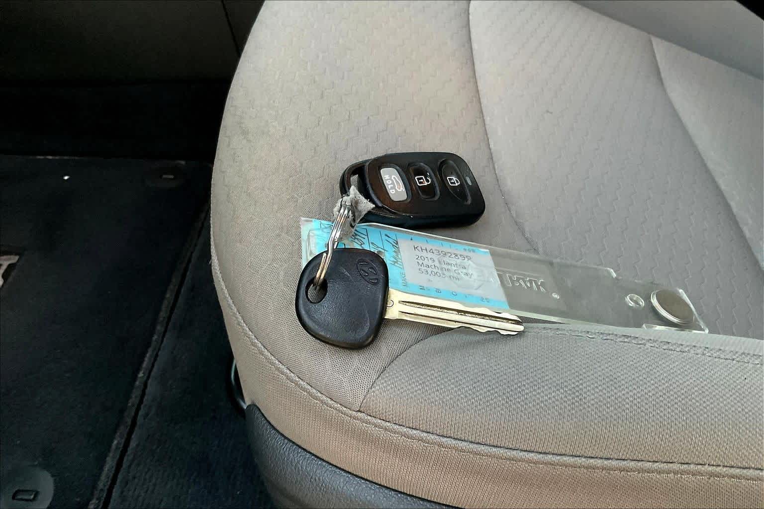 Thumbnail: 2019 Hyundai Elantra - 18