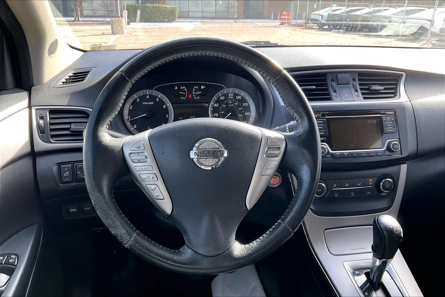 Thumbnail: 2015 Nissan Sentra - 14