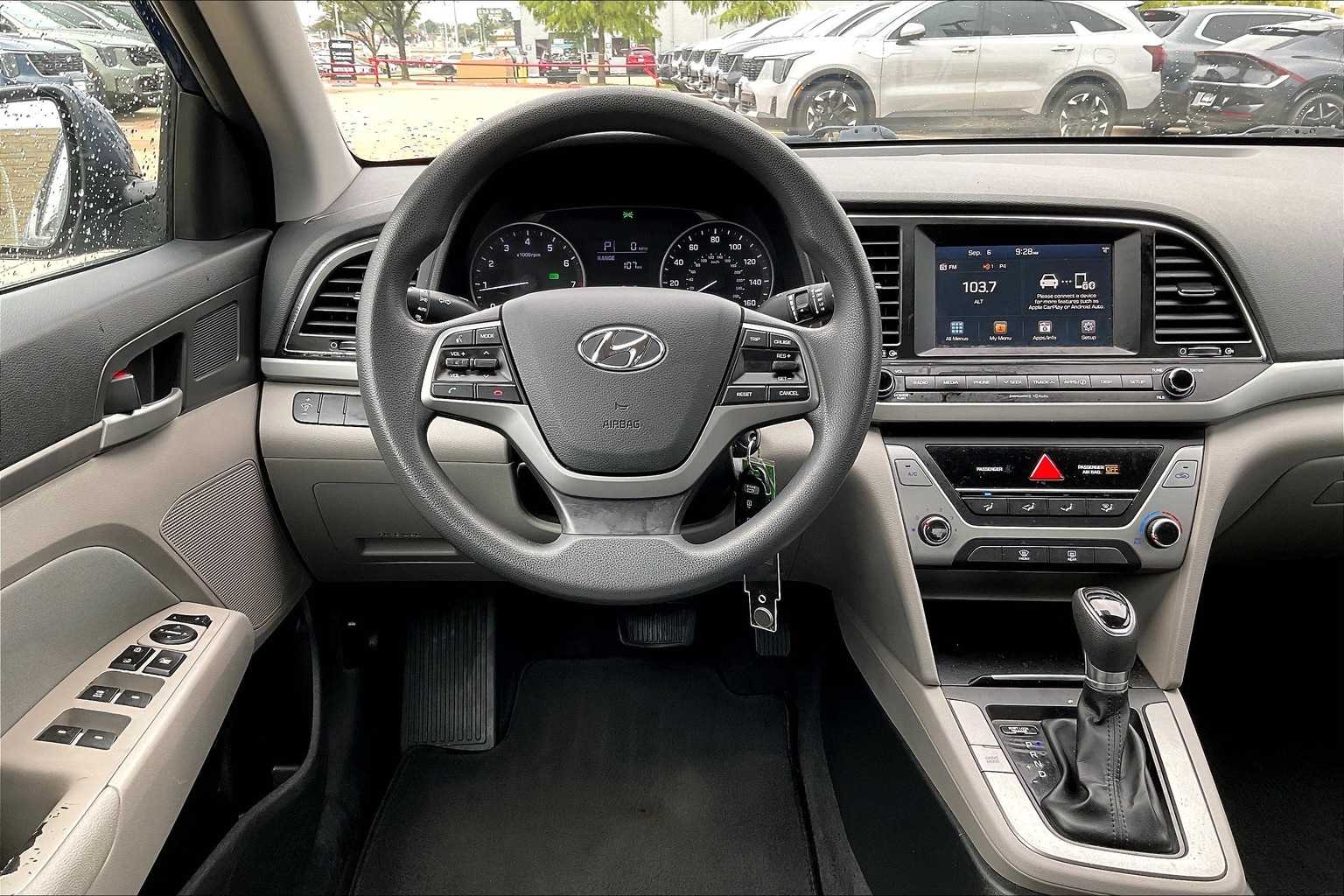 Thumbnail: 2017 Hyundai Elantra - 13