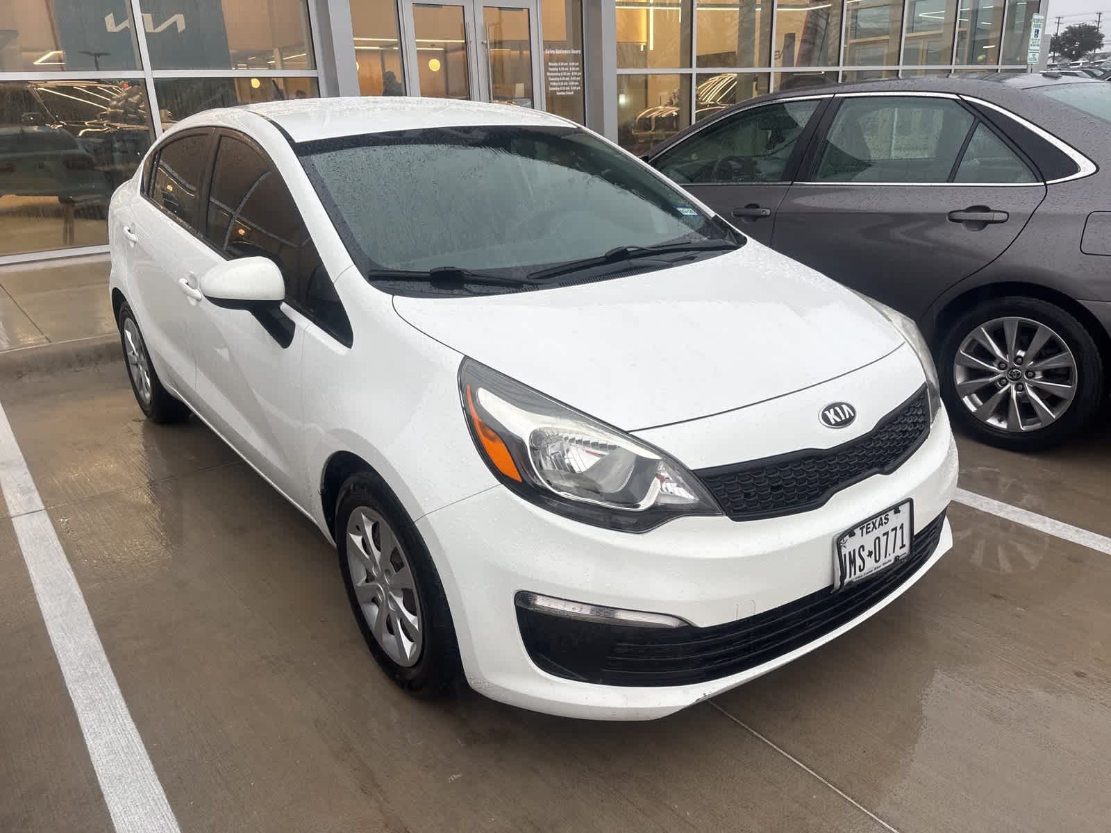 Thumbnail: 2016 Kia Rio - 2