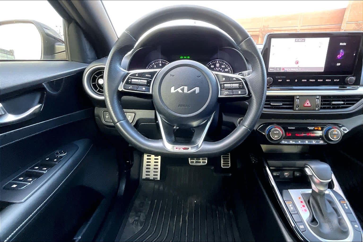 Thumbnail: 2024 Kia Forte - 14