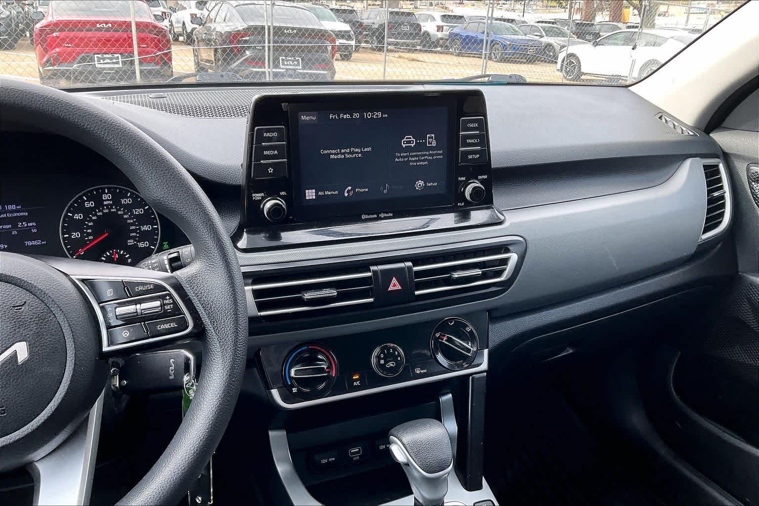 Thumbnail: 2022 Kia Seltos - 15