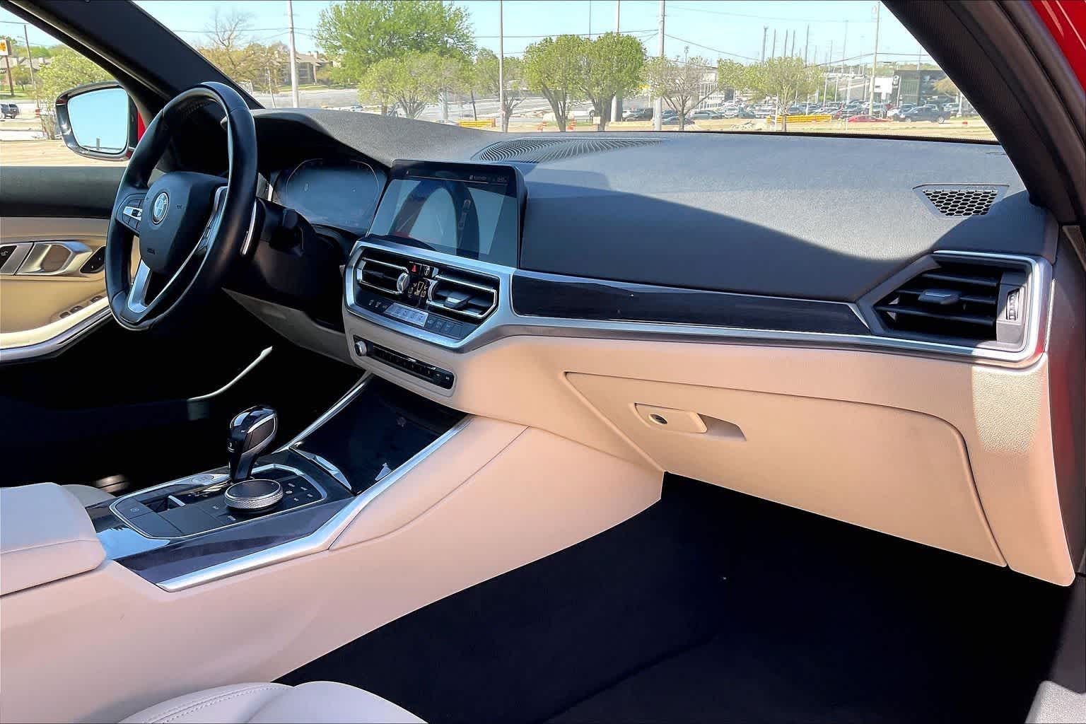 Thumbnail: 2021 BMW 3 Series - 23