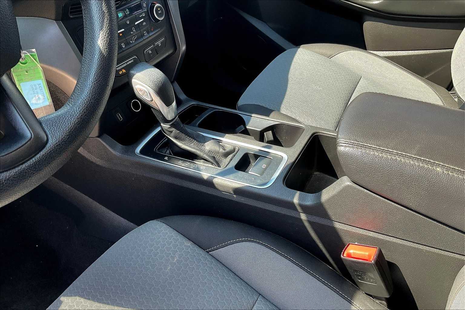 Thumbnail: 2018 Ford Escape - 16