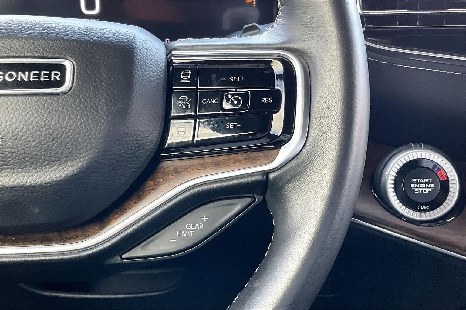 Thumbnail: 2023 Jeep Grand Wagoneer - 25