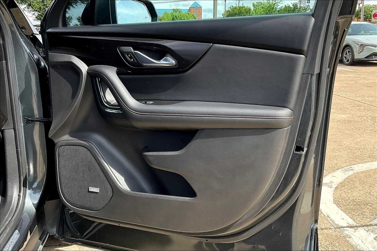 Thumbnail: 2019 Chevrolet Blazer - 28