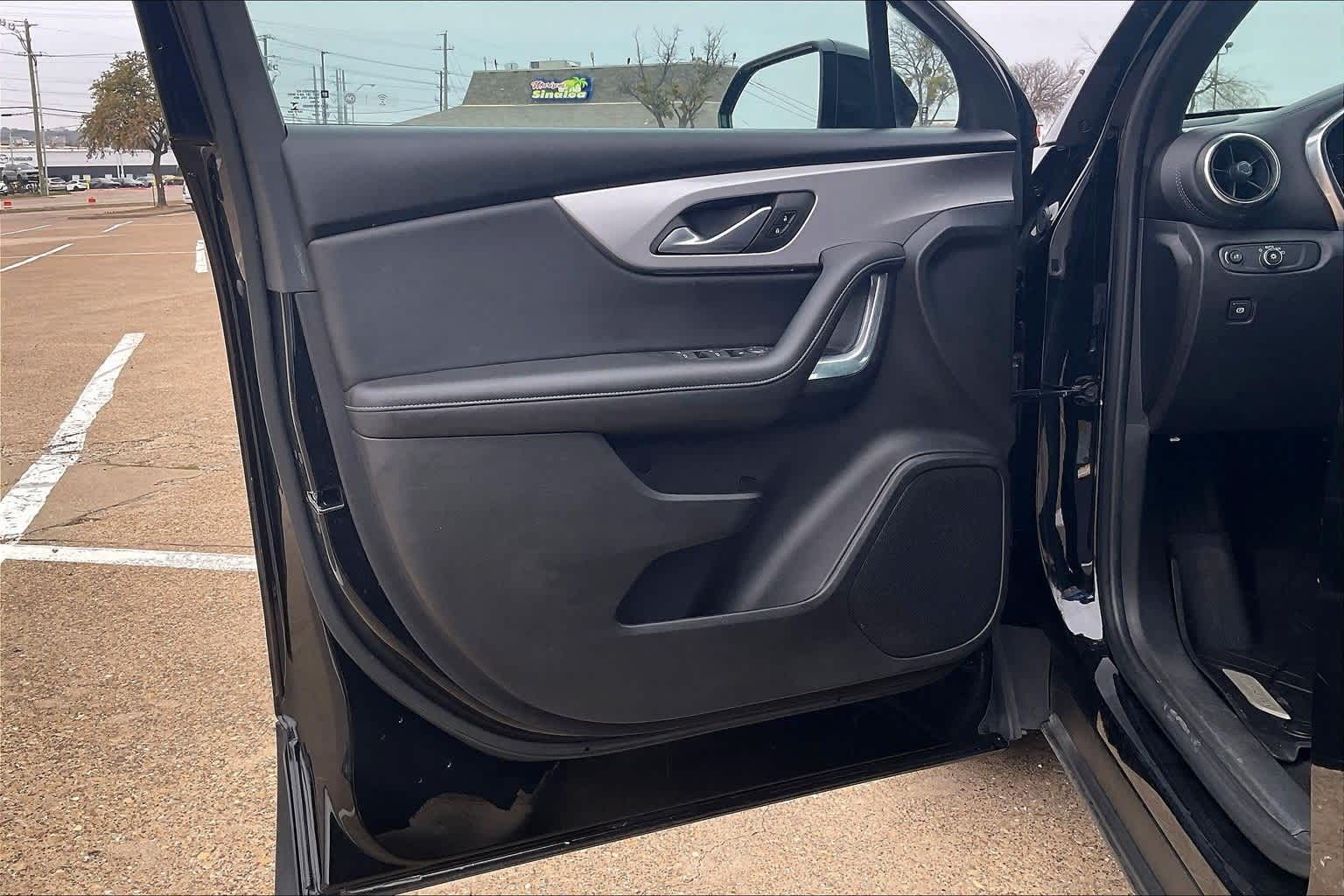 Thumbnail: 2021 Chevrolet Blazer - 26